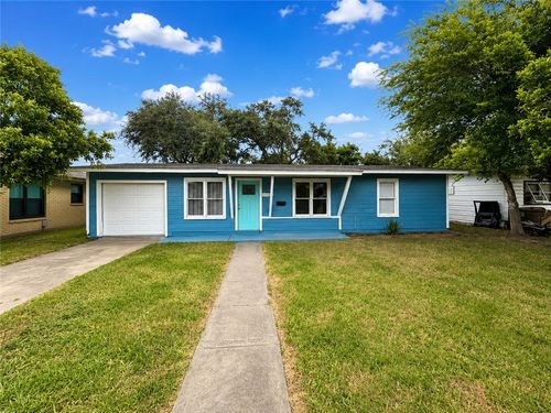 1316 E Johnston Ave, Kingsville, TX, 78363-5922 | Card Image