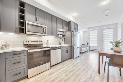 518-4138 University Ave Nw, Calgary, AB, T3B6L4 | Card Image