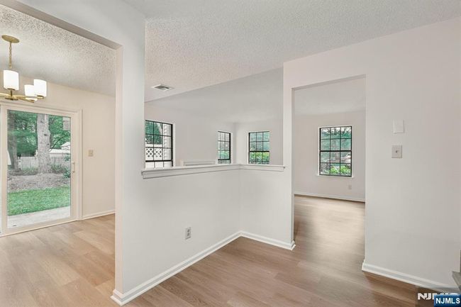 7 Eakens Ct, Condo with 2 bedrooms, 1 bathrooms and null parking in Mahwah NJ | Image 11