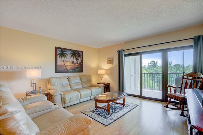 APT-305C - 300 N Highway A1a, Condo with 2 bedrooms, 2 bathrooms and null parking in Jupiter FL | Image 8