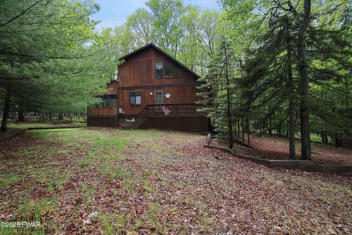 105 Golden Eagle Ter, Milford, PA, 18337-4042 | Card Image