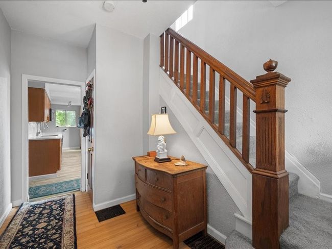 2706 Pioneer Ave, House other with 5 bedrooms, 2 bathrooms and 2 parking in Brookline PA | Image 4