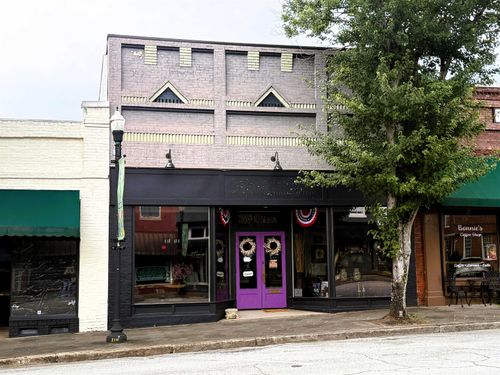 108 N Main St, GREENSBORO, GA, 30642-1108 | Card Image