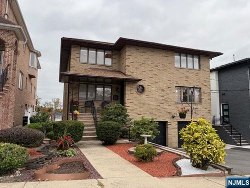 fl-2nd-330 E Ruby Ave, Palisades Park, NJ, 07650-1916 | Card Image