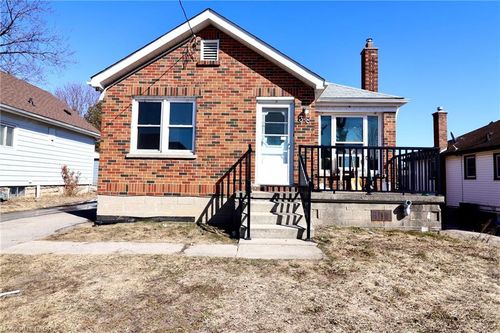 38 Oliver St, London, ON, N5Z2E6 | Card Image