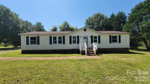 5401 Creek Run Ct, Kings Mountain, NC, 28086-8490 | Card Image