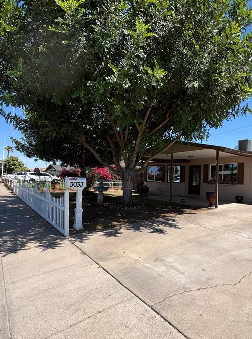 3033 W Ocotillo Rd, Phoenix, AZ, 85017-1140 | Card Image