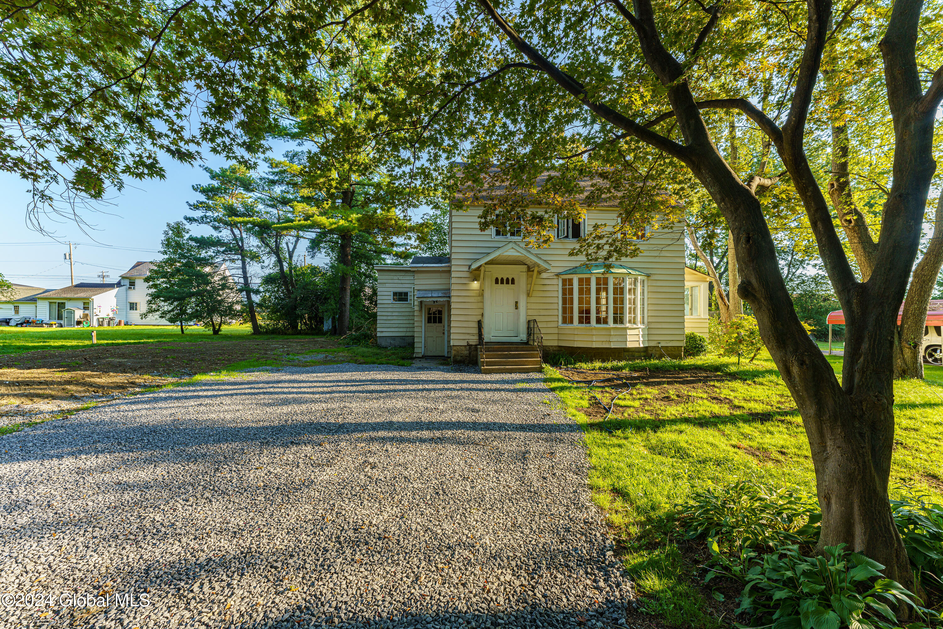 Mitchell Ave, Schenectady, NY 12309
