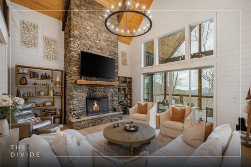 788 Continental Dr, Sapphire, NC, 28774 | Card Image