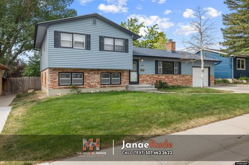 2141 Kingsboro Rd, Casper, WY, 82604-4886 | Card Image