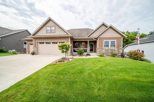 2990 Stone Park Dr Ne, Rochester, MN, 55906-7720 | Card Image