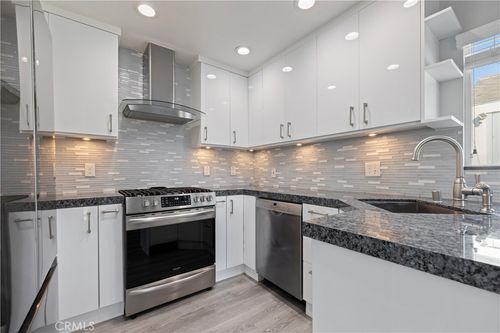 a-301 18th St, Huntington Beach, CA, 92648-3824 | Card Image