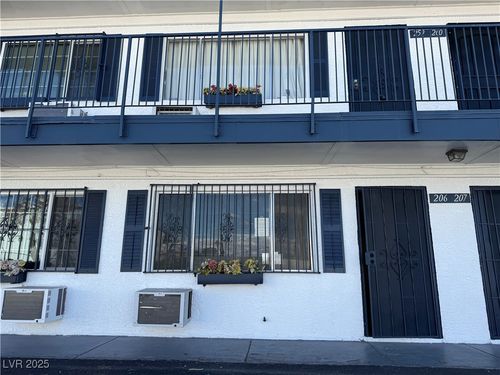 apt-206-4600 University Center Dr, Las Vegas, NV, 89119-8632 | Card Image