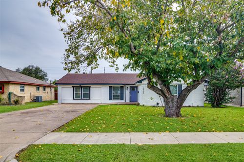 2405 Whippoorwill Dr, Mesquite, TX, 75149-2923 | Card Image