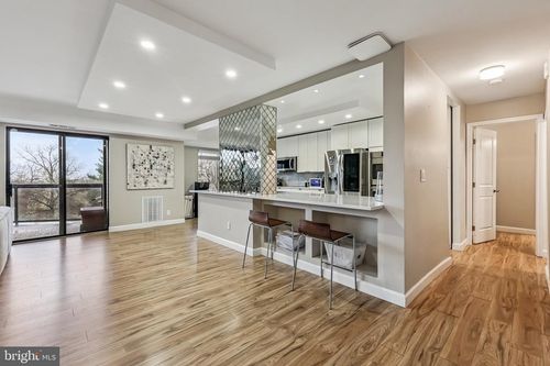 unit-118-8380 Greensboro Dr, MCLEAN, VA, 22102-3556 | Card Image