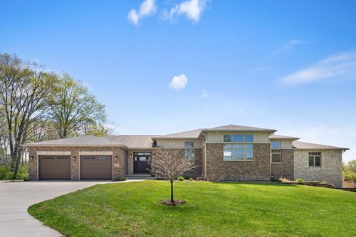11700 Westvalley Dr, Crown Point, IN, 46307-4398 | Card Image
