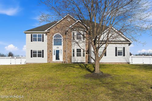 10 Etty Ct, Manchester, NJ, 08759-5918 | Card Image