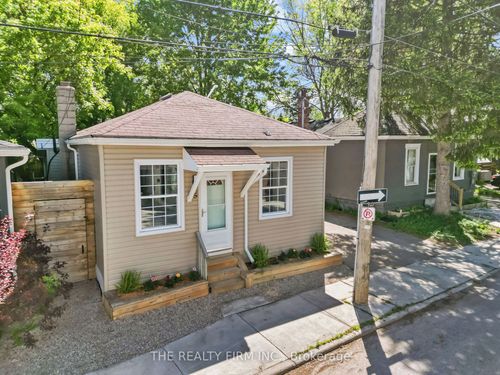 5 Henry St, London, ON, N6B2L6 | Card Image