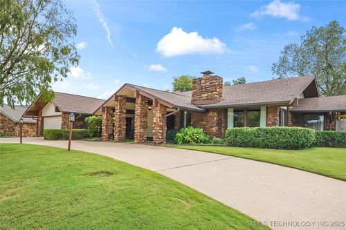 4422 E 76th St, Tulsa, OK, 74136-8119 | Card Image