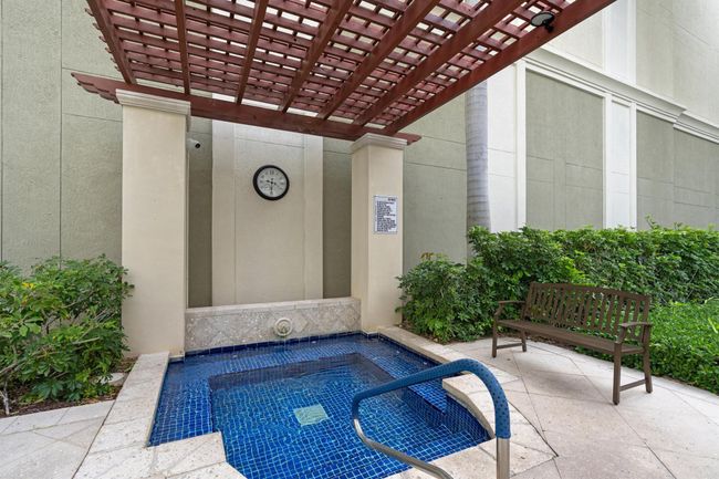 APT-217 - 802 W Windward Way, Condo with 3 bedrooms, 2 bathrooms and null parking in Lantana FL | Image 25