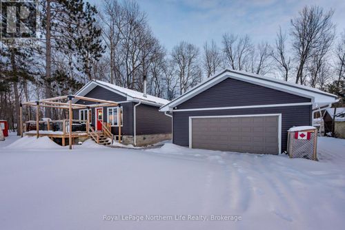 405 Bear Creek Rd, Callander, ON, P0H1H0 | Card Image