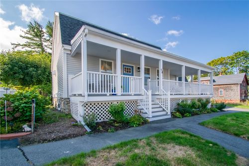 58 Collins St, Bristol, RI, 02809-3135 | Card Image