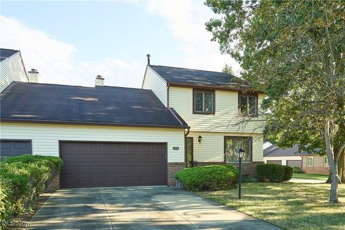 59 Tudor Ln, Kent, OH, 44240-7270 | Card Image