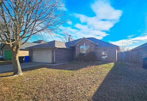 4117 Gyrfalcon Dr, Norman, OK, 73072-8189 | Card Image