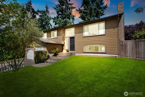 4004 Sw 337th St, Federal Way, WA, 98023-2933 | Card Image