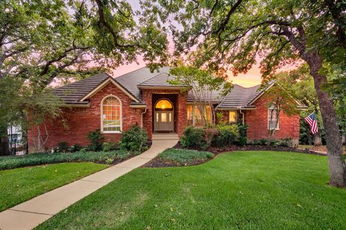 2108 Stonehaven Dr, Colleyville, TX, 76034-4467 | Card Image