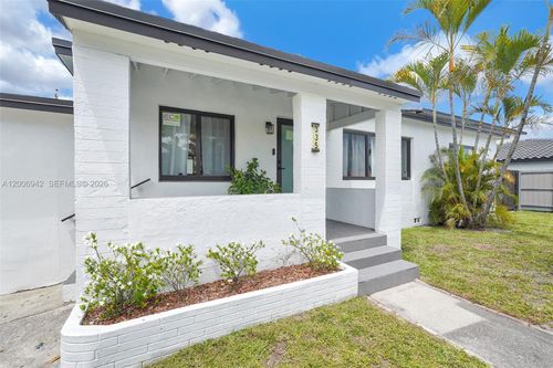 335 W 60th St, Hialeah, FL, 33012-2634 | Card Image