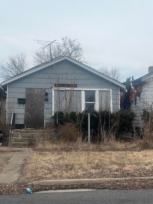 1418 W 16th Ave, Gary, IN, 46407-1026 | Card Image