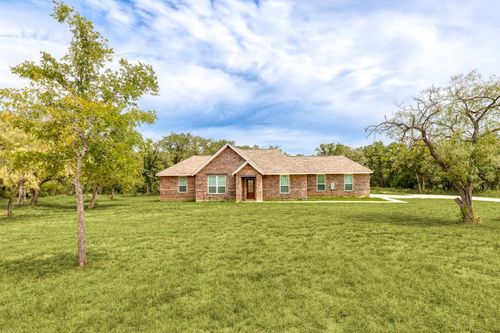 446 Post Oak St, Gonzales, TX, 78629-2277 | Card Image