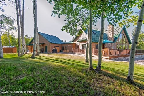 10827 Hiatt Trl, Tetonia, ID, 83452-2901 | Card Image