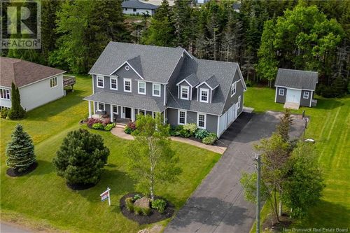64 Fawcett Ave, Sackville, NB, E4L3W9 | Card Image