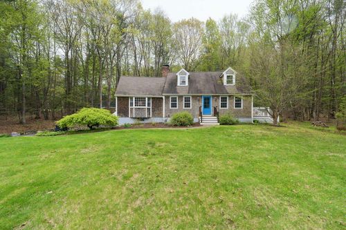 12 Hemlock Rd, Kensington, NH, 03833-6718 | Card Image