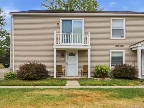 1461 Steeple Chase Ct, Davison, MI, 48423-2220 | Card Image