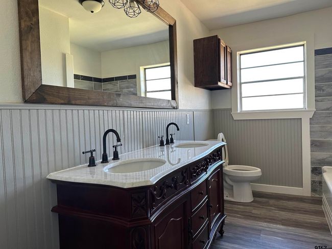 6890 State Highway 294 W, House other with 3 bedrooms, 2 bathrooms and null parking in Alto TX | Image 12