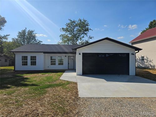 610 York St, Crocker, MO, 65452-2233 | Card Image