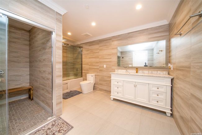 26-25 211 Th St, House other with 5 bedrooms, 7 bathrooms and null parking in Bayside NY | Image 32
