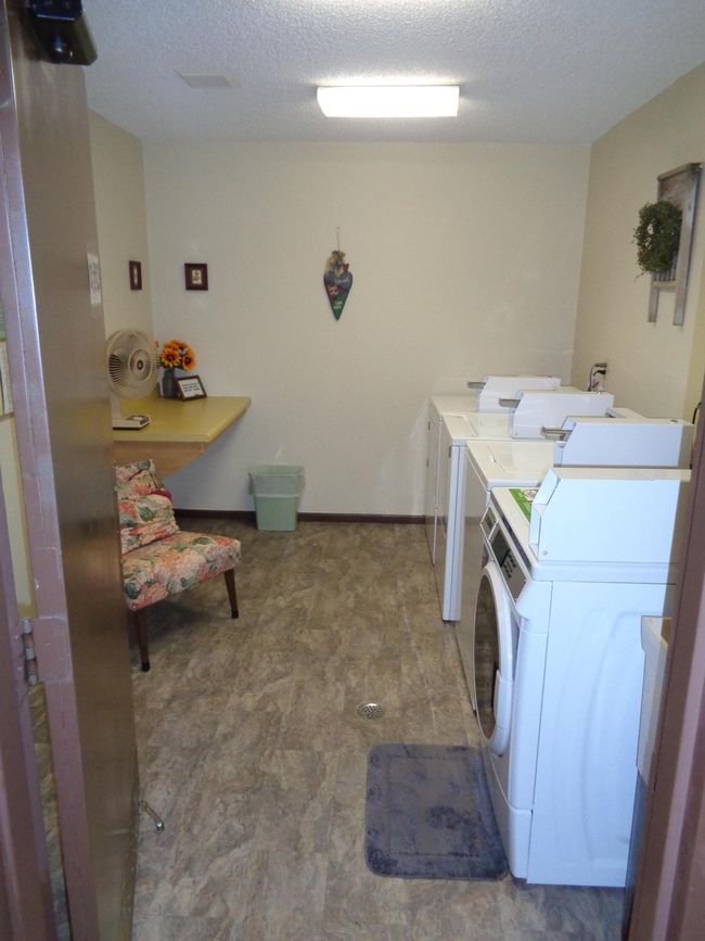 Laundry Room | Image 8