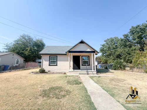 305 Wilson Ave, Sacramento, CA, 95833-2222 | Card Image