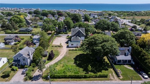 28 Park Ave, South Kingstown, RI, 02879-6640 | Card Image