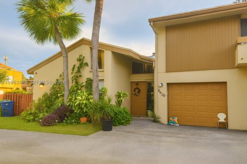 a-56-3020 E Missionwood Ln, Miramar, FL, 33025-2904 | Card Image