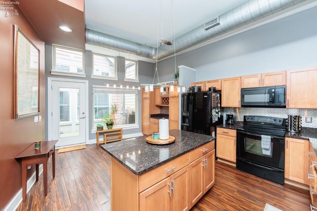 1402 Newman Ave, House other with 3 bedrooms, 3 bathrooms and null parking in Lakewood OH | Image 5