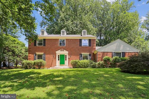 903 Ridge Dr, MCLEAN, VA, 22101-1633 | Card Image