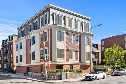 302-124 Warren St, Boston, MA, 02119-3233 | Card Image