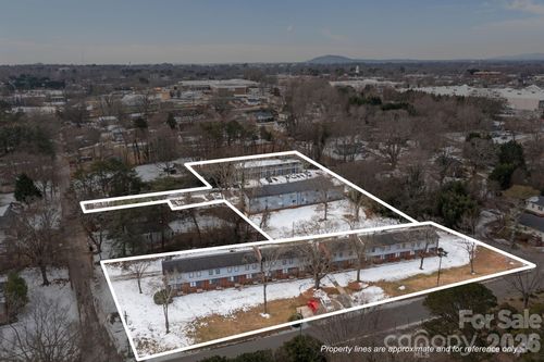 386 17th Ave Ne, Hickory, NC, 28601-1856 | Card Image