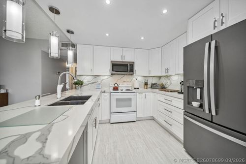364 Wellington J, West Palm Beach, FL, 33417-2506 | Card Image