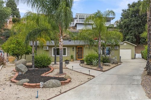 29928 Chip Way, Canyon Lake, CA, 92587-8962 | Card Image